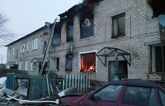 В Удмуртии на пожаре в многоквартирном доме погибли три человека, девять пострадали