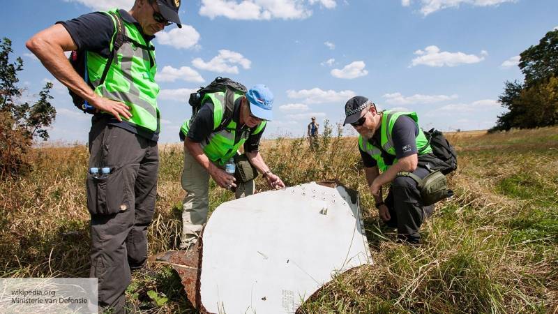 Sohu: Россию изначально хотели обвинить в крушении MH17