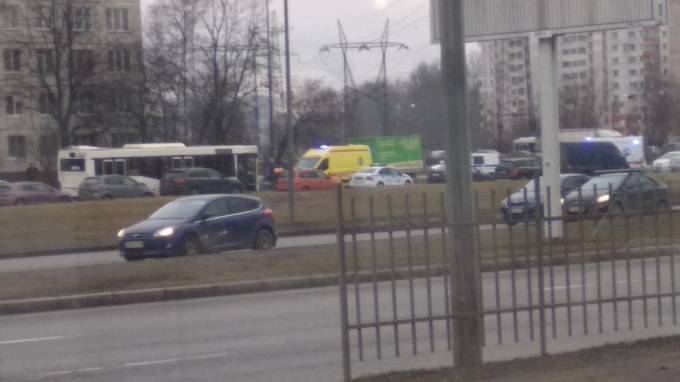 Автобус сбил пешехода на Витебском проспекте