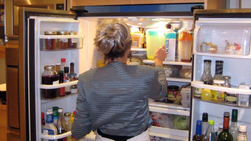 Эксперты назвали напитки, которые нужно хранить в холодильнике
