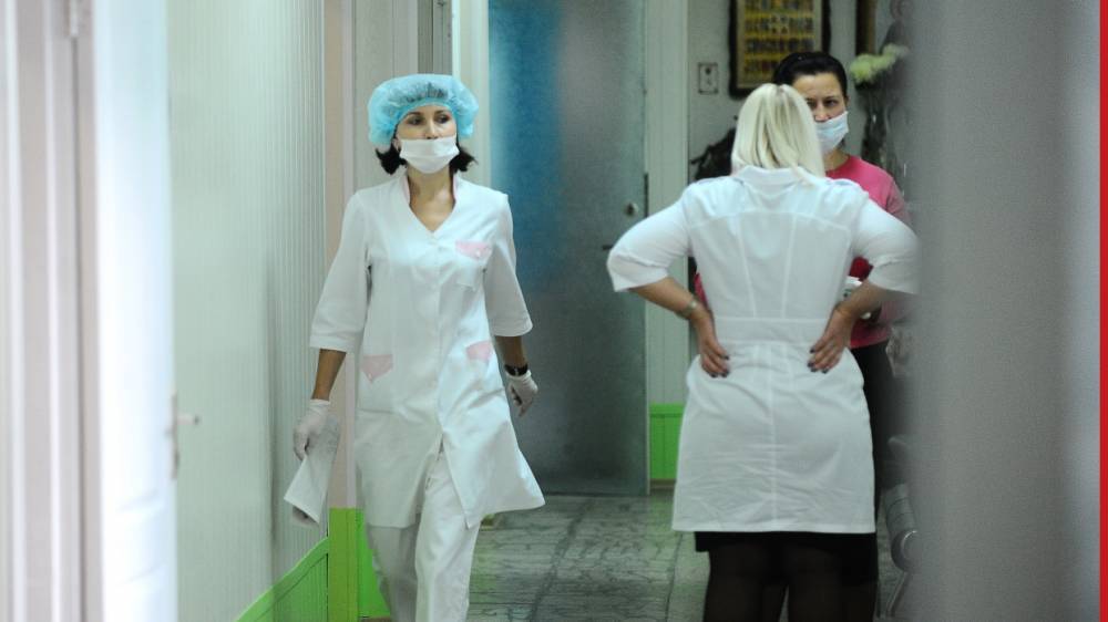 На зарплату врачам и медперсоналу больниц Коми выделят более 198 млн рублей
