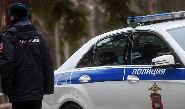 Спецназ взял штурмом квартиру судьи в Колпинском районе Петербурга