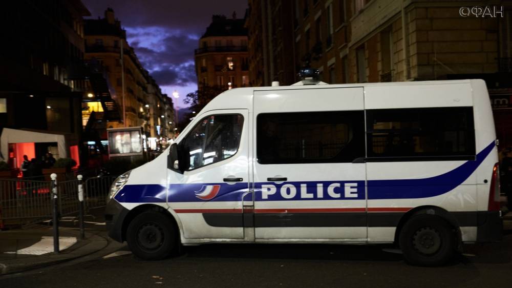 В парижской мечети произошла стрельба
