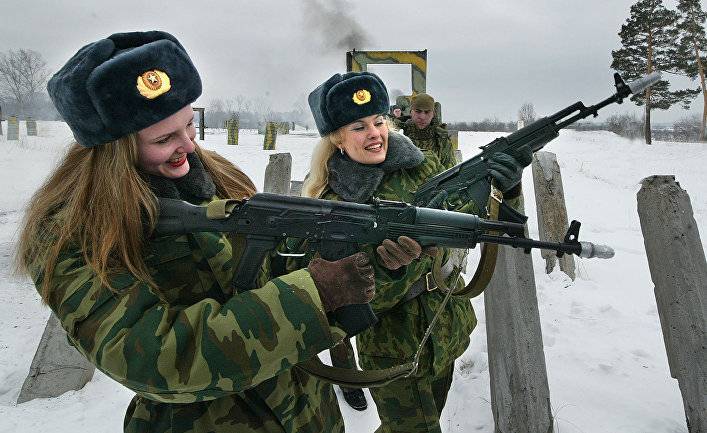 Daily Mail (Великобритания): полицию и армию Владимира Путина назвали сексистскими и раскритиковали за проведение «нелепых» конкурсов красоты