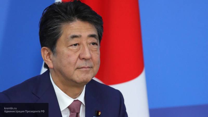 Премьер-министр Японии прокомментировал ракетные пуски КНДР