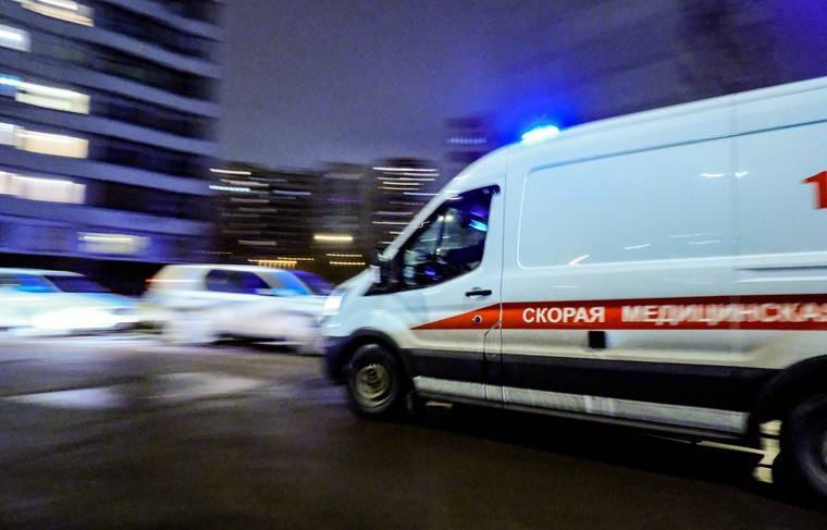 Трое погибли при столкновении машины со стелой под Смоленском