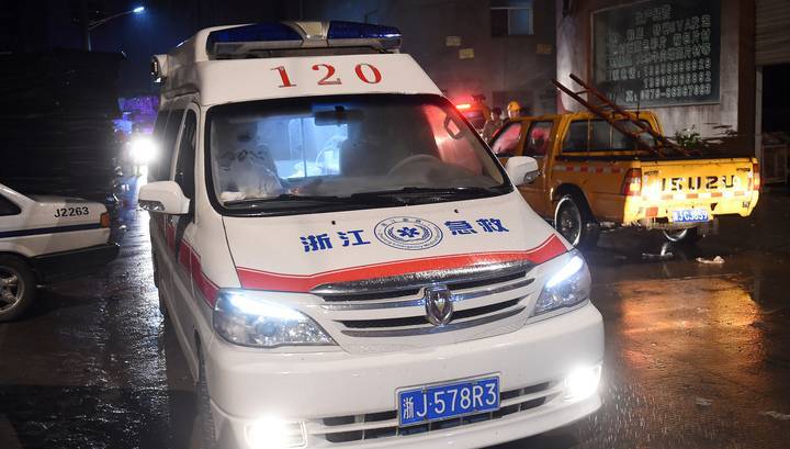 Под завалами гостиницы в китайском Цюаньчжоу остаются 22 человека