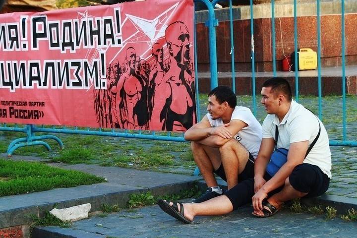 Протоиерей Смирнов призвал любить мигрантов как будущее население РФ