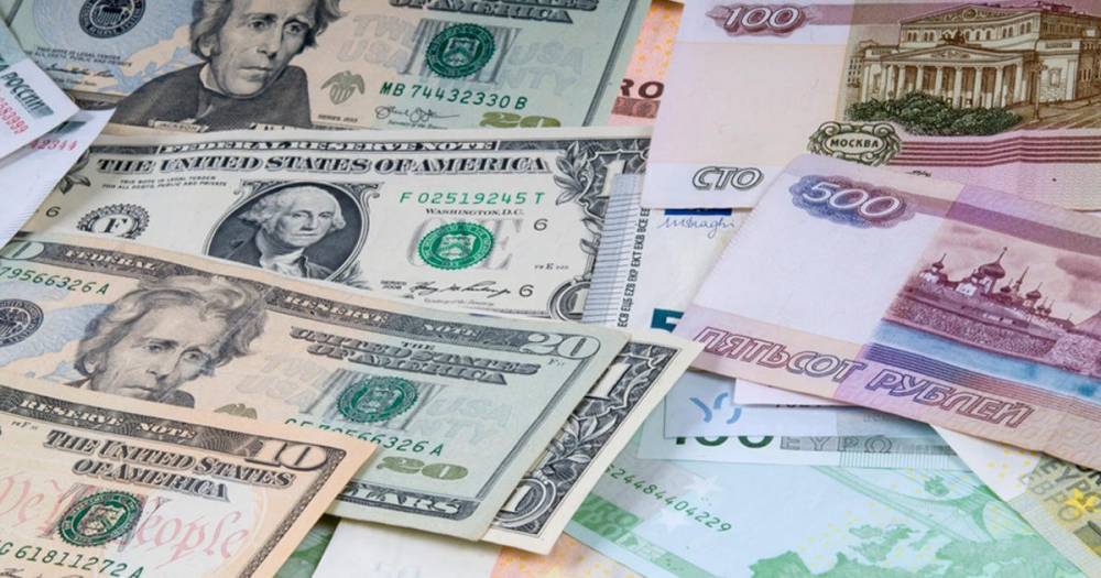 Доллар продается от 75 рублей во Владивостоке