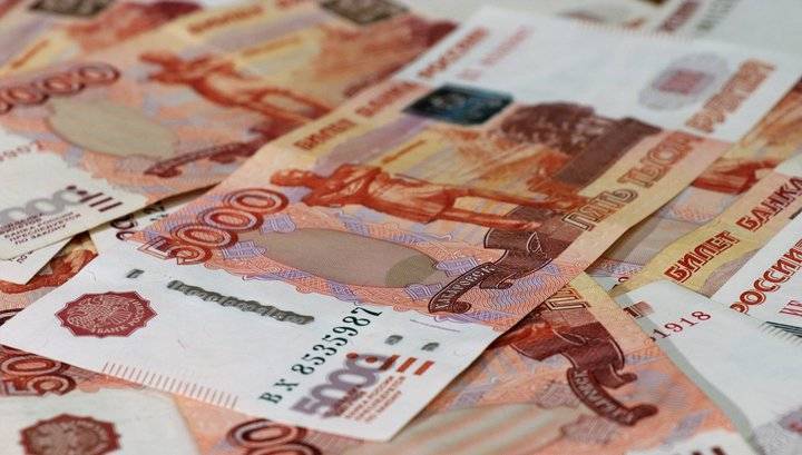 Доллар по 74, евро по 85: обвал рубля продолжается