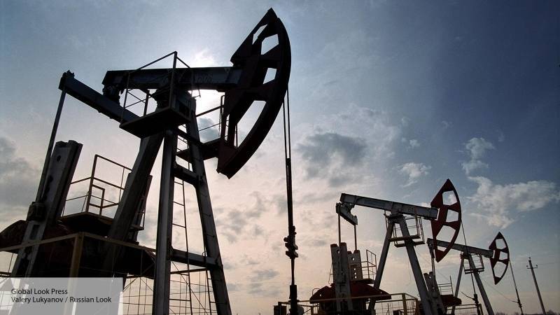 Александр Перов рассказал о падении цен на нефть до $20 за баррель