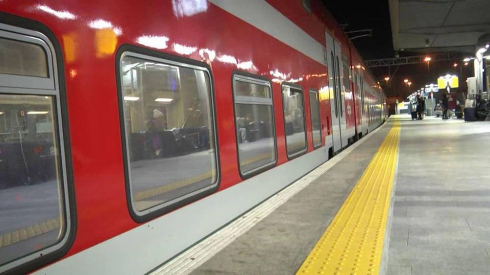 "Заразить тысячи в один момент": станцию поездов в Бен-Гурионе требуют закрыть немедленно