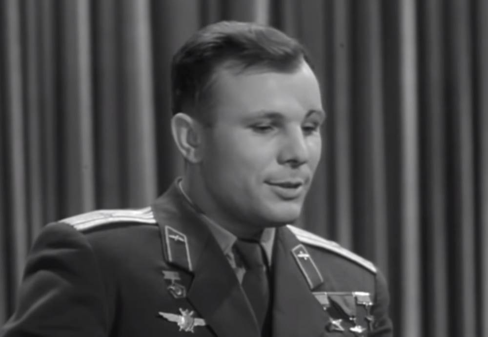 Документы и снимки представят в Главархиве в честь дня рождения Юрия Гагарина