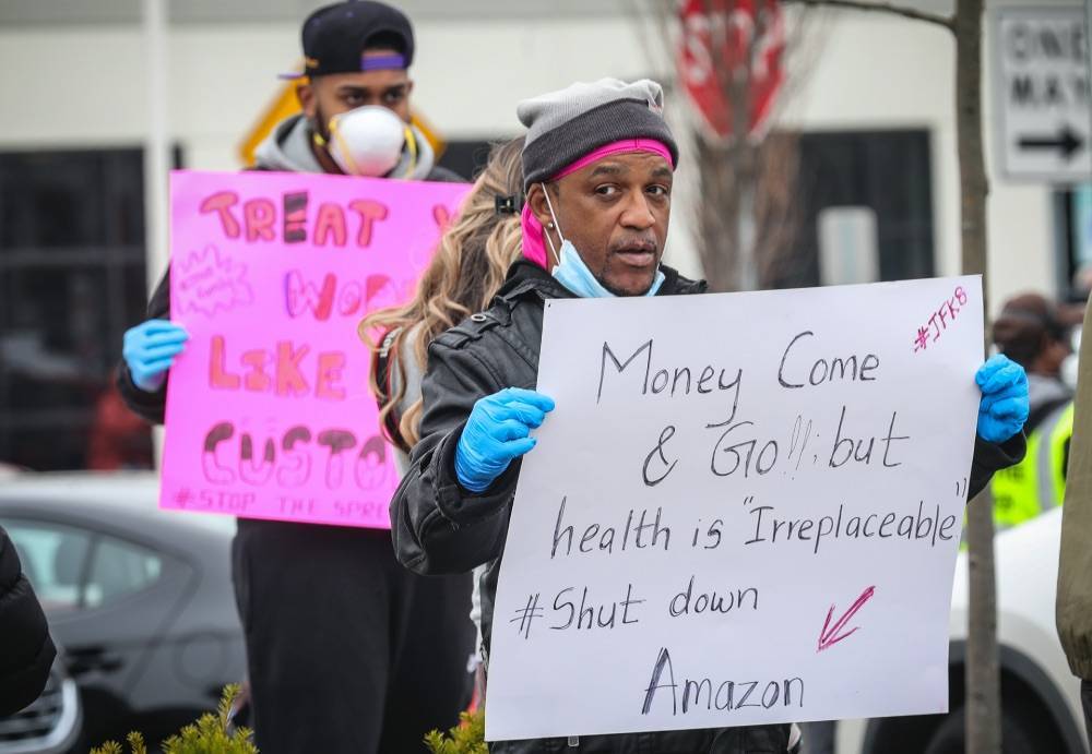 Власти Нью-Йорка проведут расследование из-за увольнения Amazon организаторов забастовки