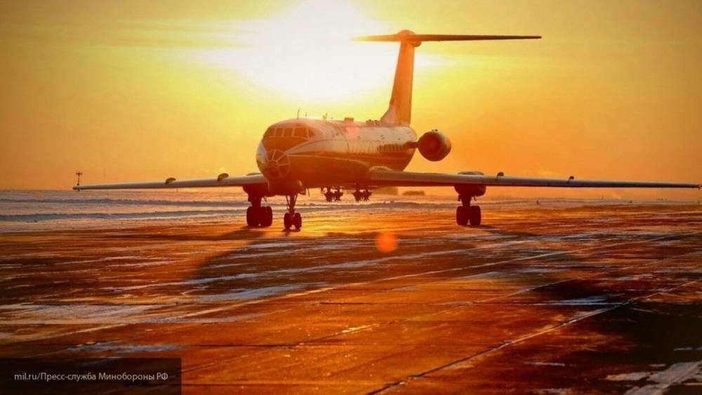 Самолет с гуманитарной помощью вылетел из России в США