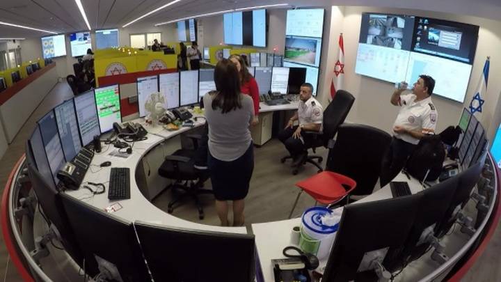 Израиль развернул сеть мобильных экипажей скорой помощи для экспресс-тестов на вирус