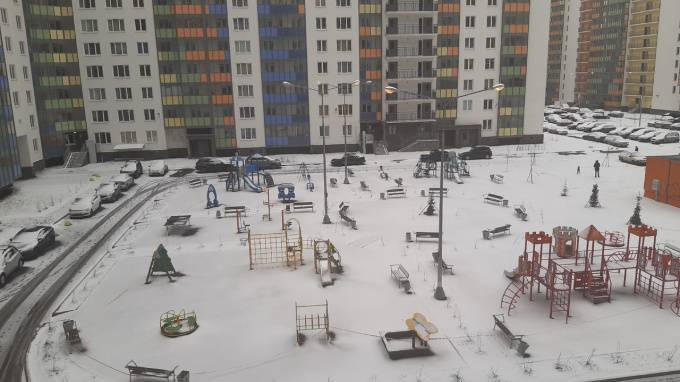 В среду Петербург и Ленобласть замело снегом