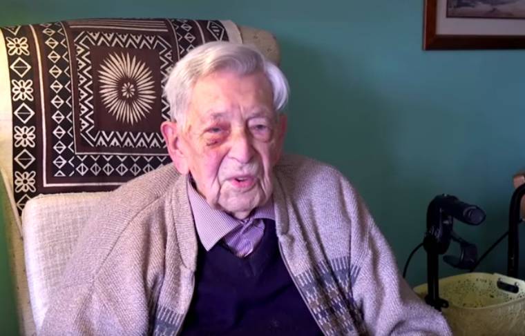 Старейшим мужчиной планеты признали 112-летнего британца