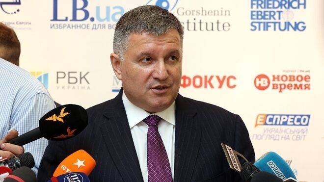 Аваков видит себя премьер-министром Украины, заявили в Раде