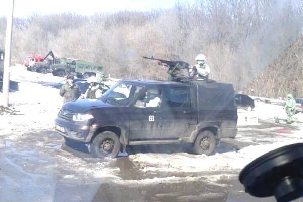 Депутат Петербурга заявил о военных с пулеметами на блокпостах в Ленобласти