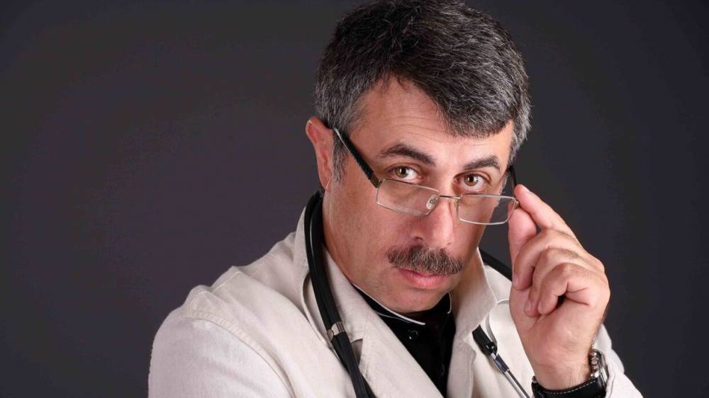 Доктор Комаровский оценил эффективность горячей воды в борьбе с коронавирусом