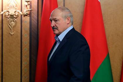 Лукашенко отложил парад Победы в Минске ради Москвы