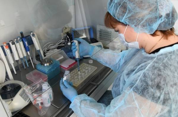 Вирусолог рассказал о свойствах «плазменной» воды из Сколкова против коронавируса