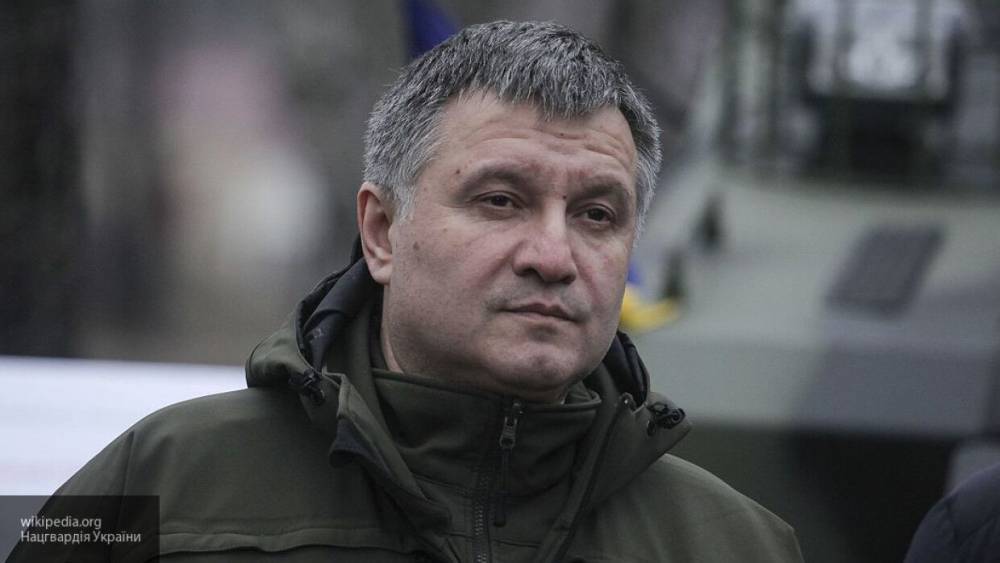 Аваков заявил о прекращении эвакуации граждан Украины из других стран