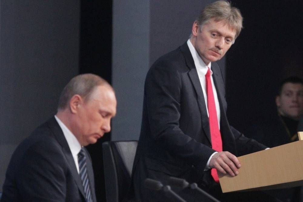 Песков ответил на вопрос, отказался ли Путин от рукопожатий