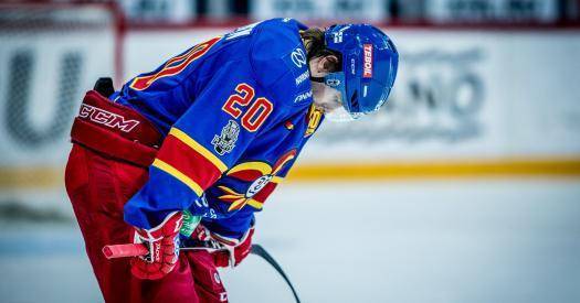 Во Владивостоке угробили профессиональный хоккей. Что и ожидалось