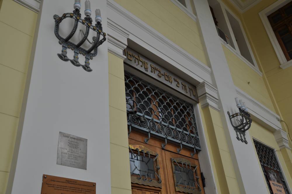 Раввин московской синагоги вылечился от коронавируса