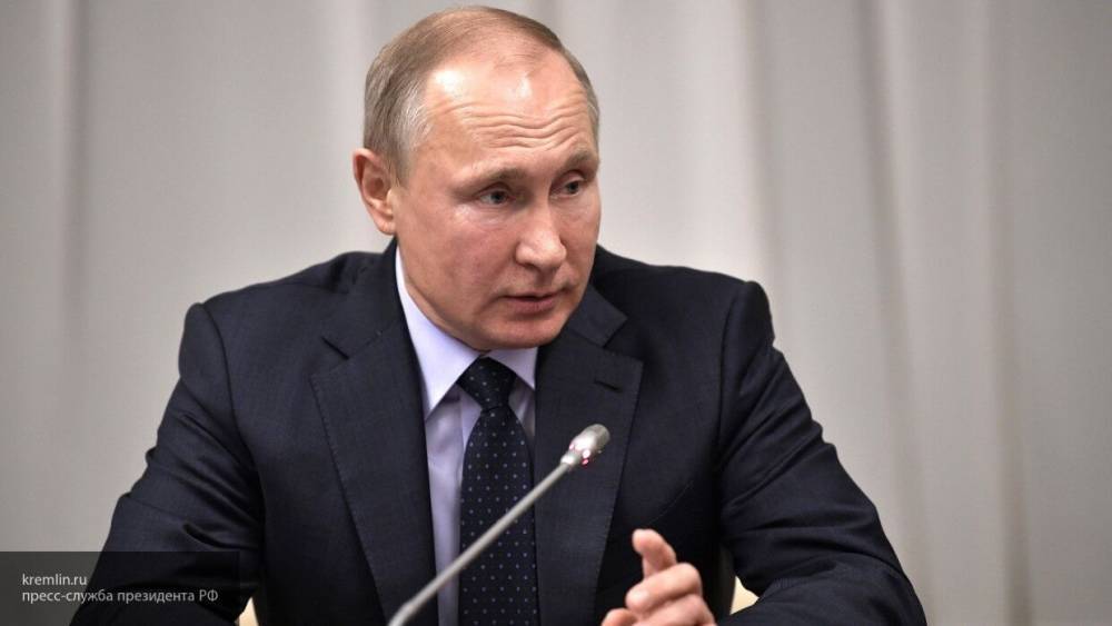 Путин подписал законы о наказании за нарушения при голосовании по поправкам в конституцию