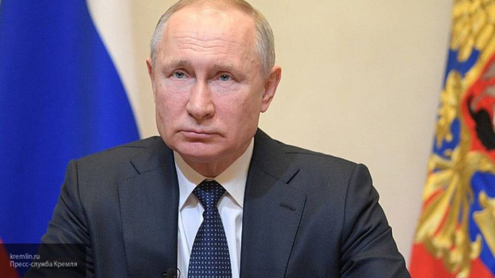 Путин заявил об осложнении ситуации с распространением коронавируса в стране