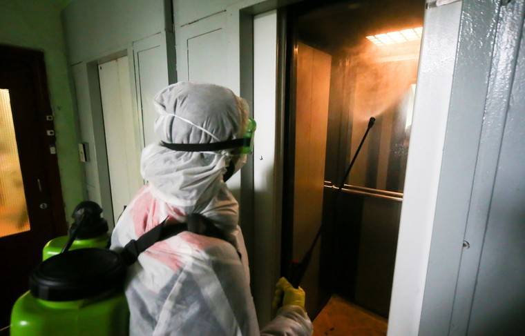 В Подмосковье жилые дома начали дезинфицировать из-за коронавируса