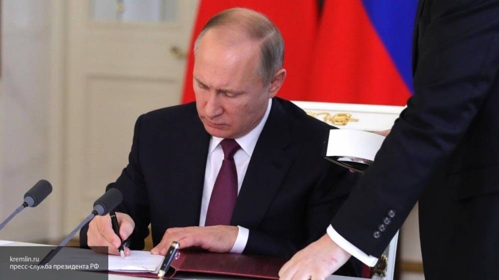 Путин подписал закон, наделяющий правительство РФ правом вводить режим ЧС