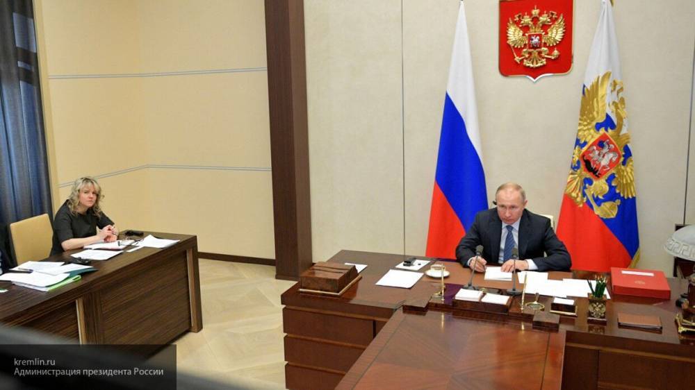 Путин подписал закон о штрафах для распространителей фейков
