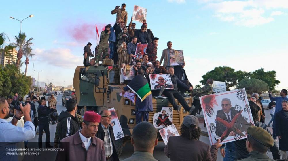 ПНС Ливии теряет людей и военную мощь, атакуя ЛНА под Триполи