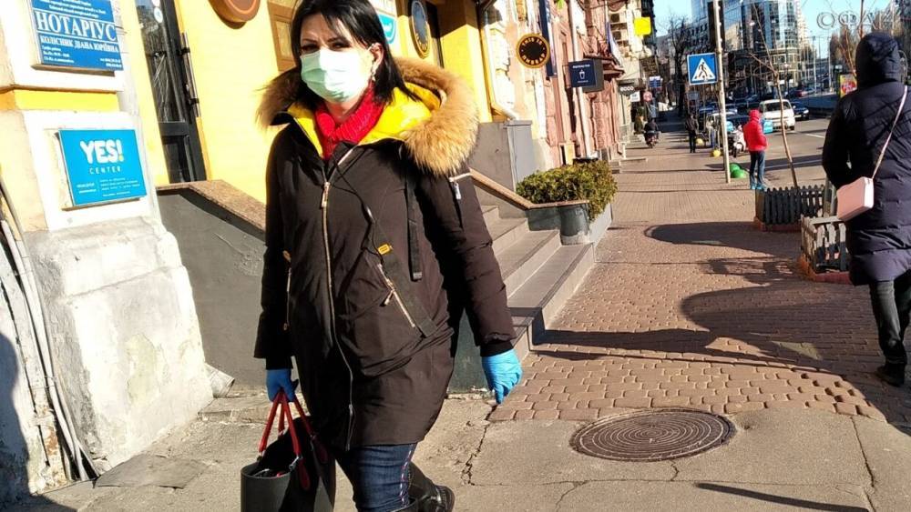На Украине анонсировали введение режима «все в масках» из-за коронавируса
