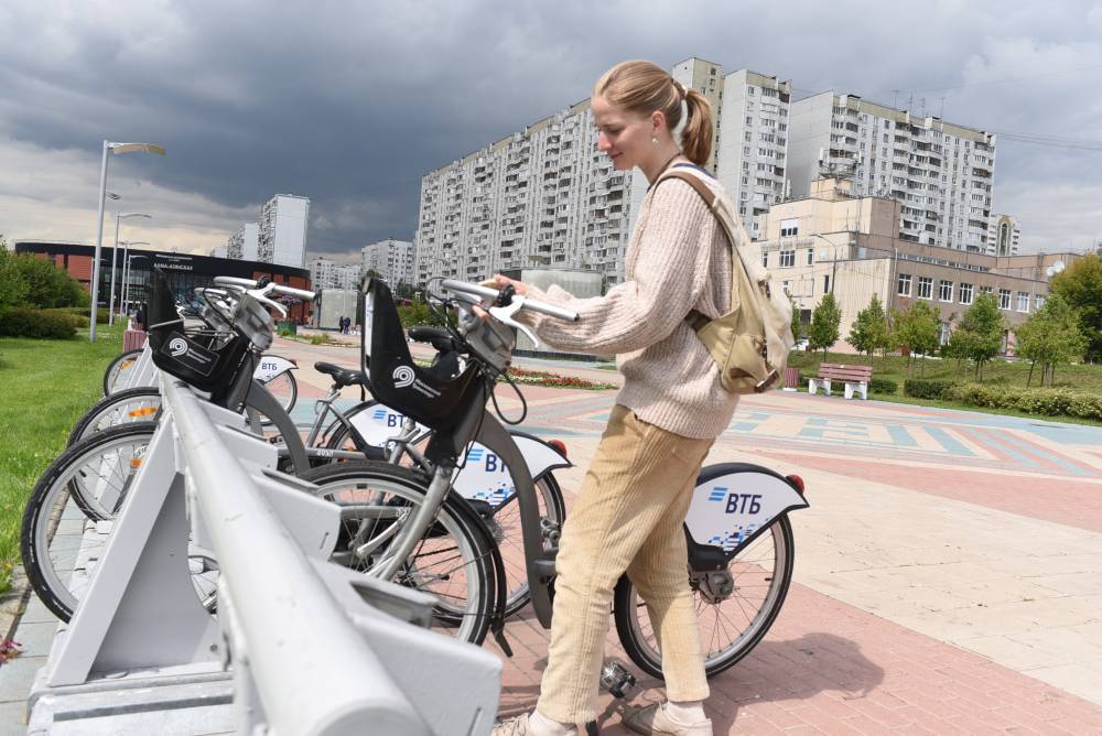 Велопрокат начал работу в Москве только для курьеров и волонтеров