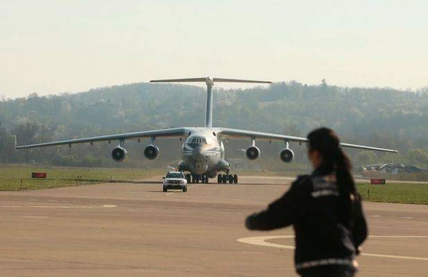 В Республику Сербскую прибыл российский самолет с медицинской помощью