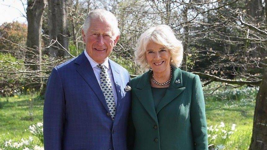 Переболевший COVID-19 принц Чарльз и Камилла Паркер отметили годовщину свадьбы
