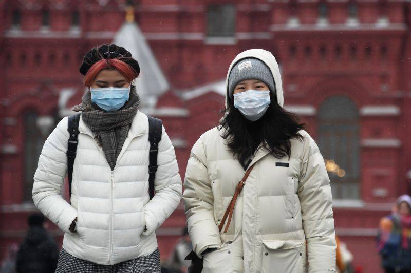 Десятки китайских туристов выслали из Москвы за нарушение самоизоляции