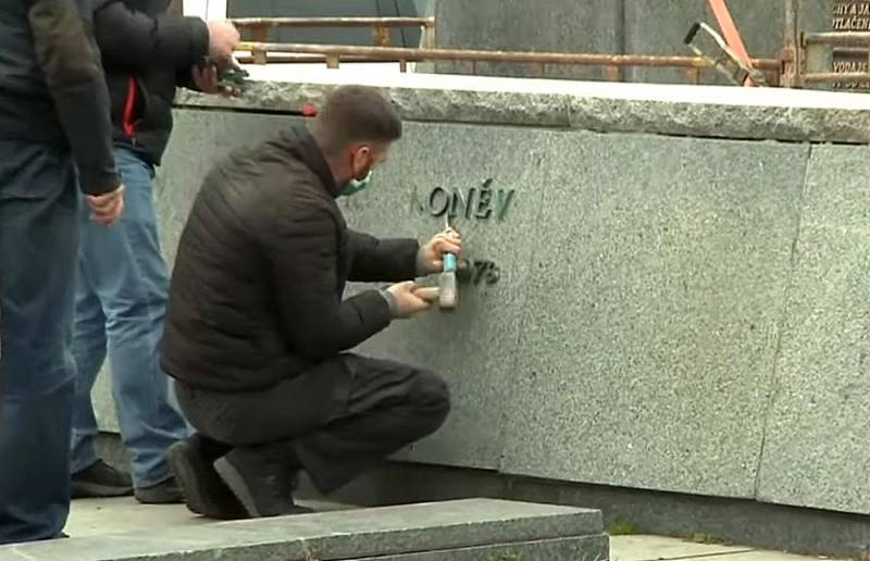 Чехия отказалась идти навстречу России в вопросе памятника Коневу