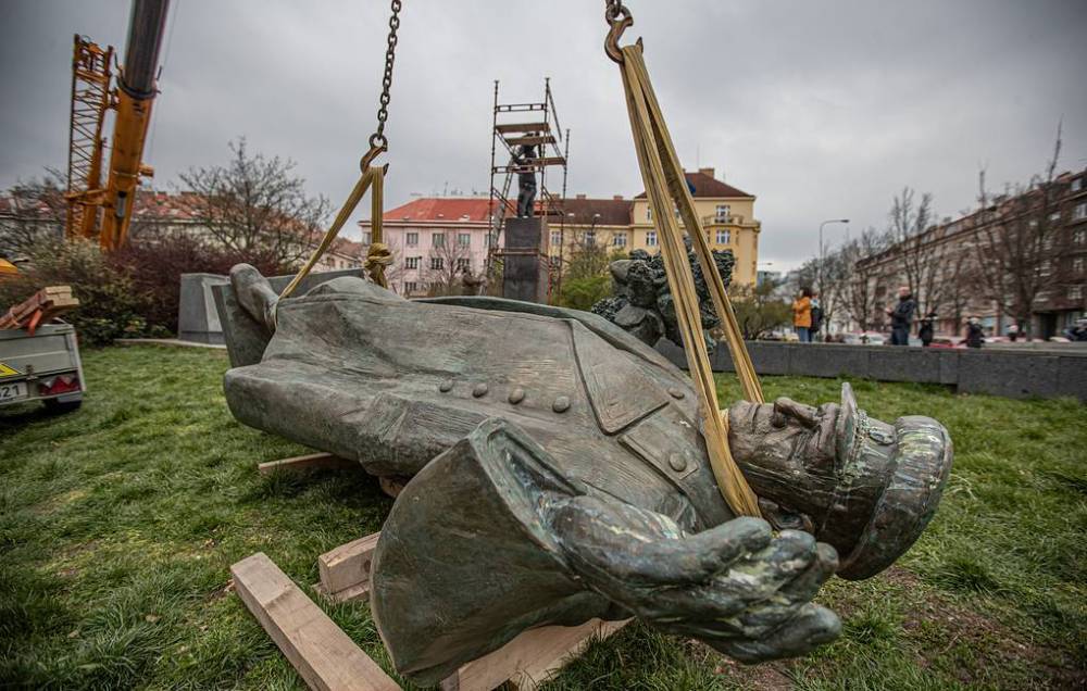 СКР возбудил уголовное дело из-за демонтажа памятника маршалу Коневу в Праге