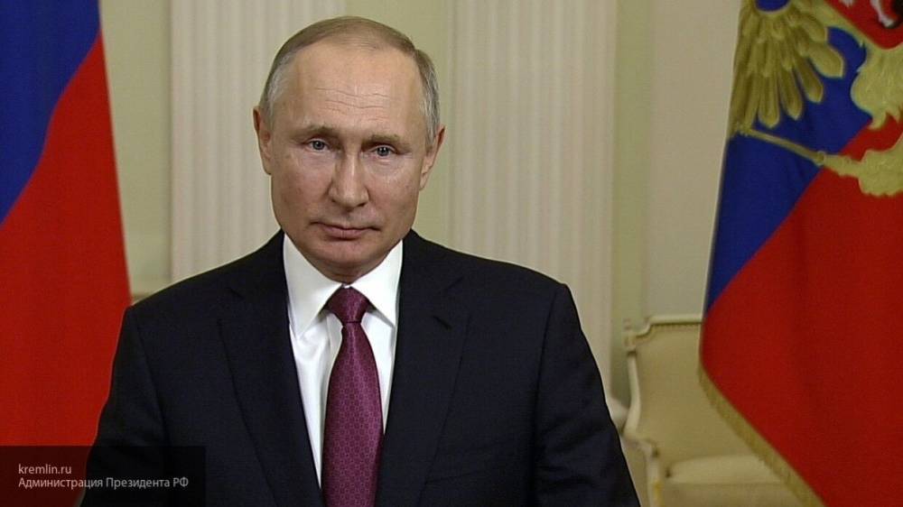 Путин поручил проработать компенсации за лечение больных коронавирусом из регионов