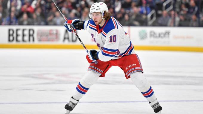 Нападающий "Нью-Йорк Рейнджерс" Артемий Панарин может пропустить следующий сезон НХЛ