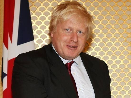 Заразившийся коронавирусом британский премьер может вернуться на работу только через месяц