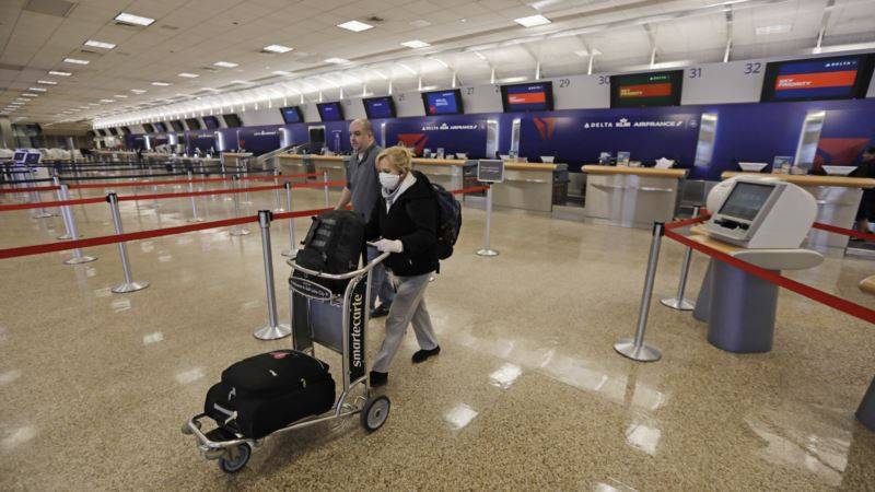 Пассажиропоток авиакомпаний США сократился на 96%