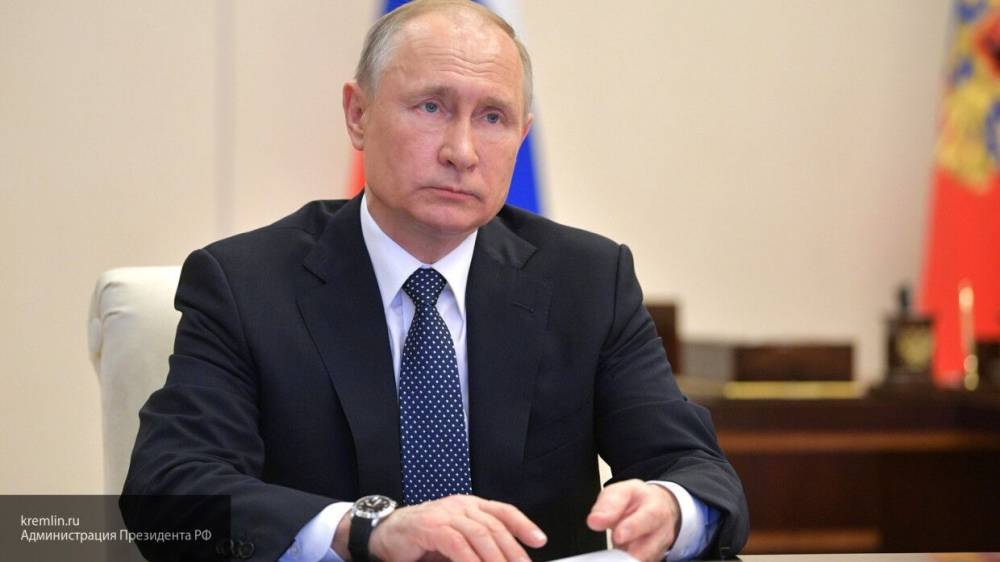 Путин заявил, что Россия продолжит помогать США в борьбе с COVID-19
