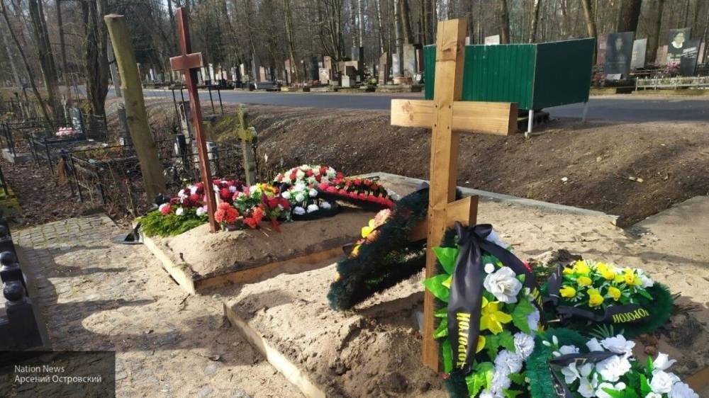 РПЦ призвала россиян не посещать кладбища в православные праздники